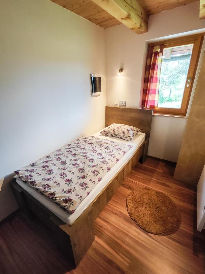 Silent Orchard Villa Naklo Eksteriør bilde
