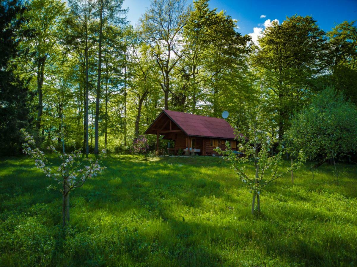 Silent Orchard Villa Naklo Eksteriør bilde